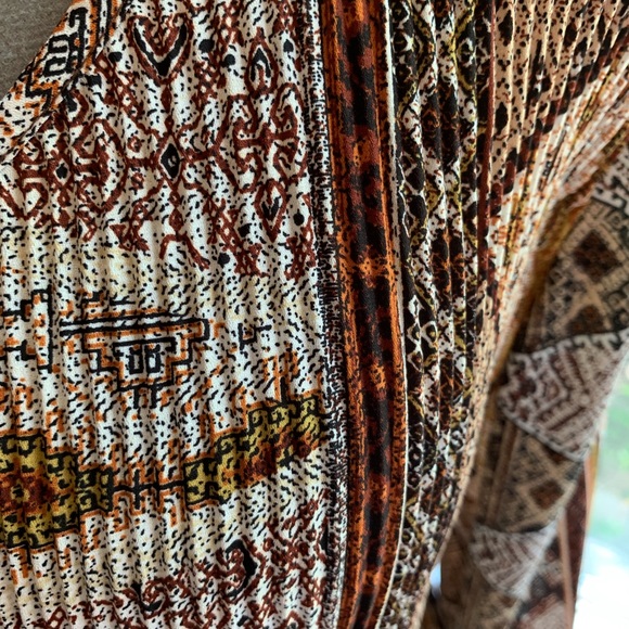 Pleated 🍂Top - Picture 4 of 5